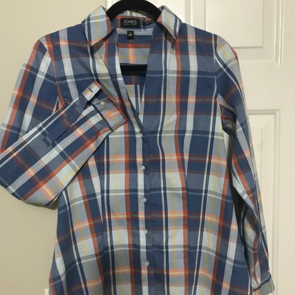 CLASSIC JONES NEW YORK WOMEN’S EASY-CARE SHIRT